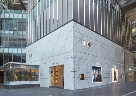 dior boutique malaysia